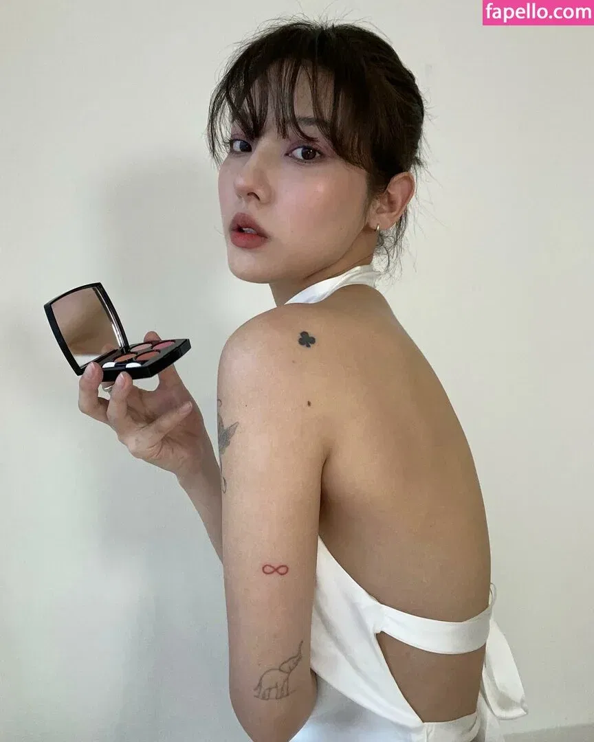 Jeon Jisu Onlyfans Photo Gallery 