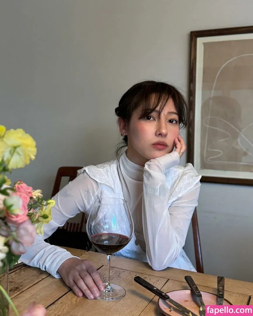 Jeon Jisu Onlyfans Photo Gallery 