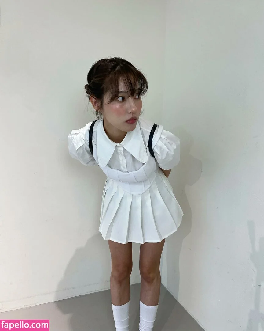 Jeon Jisu Onlyfans Photo Gallery 