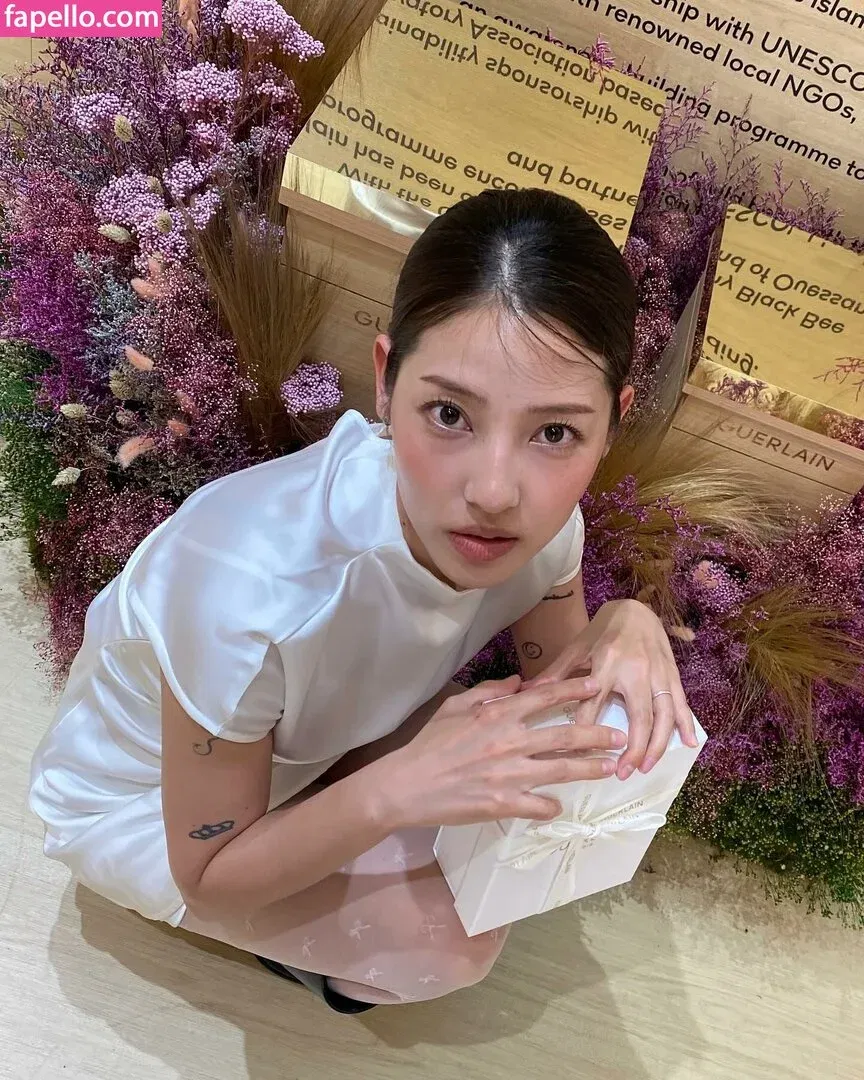 Jeon Jisu Onlyfans Photo Gallery 