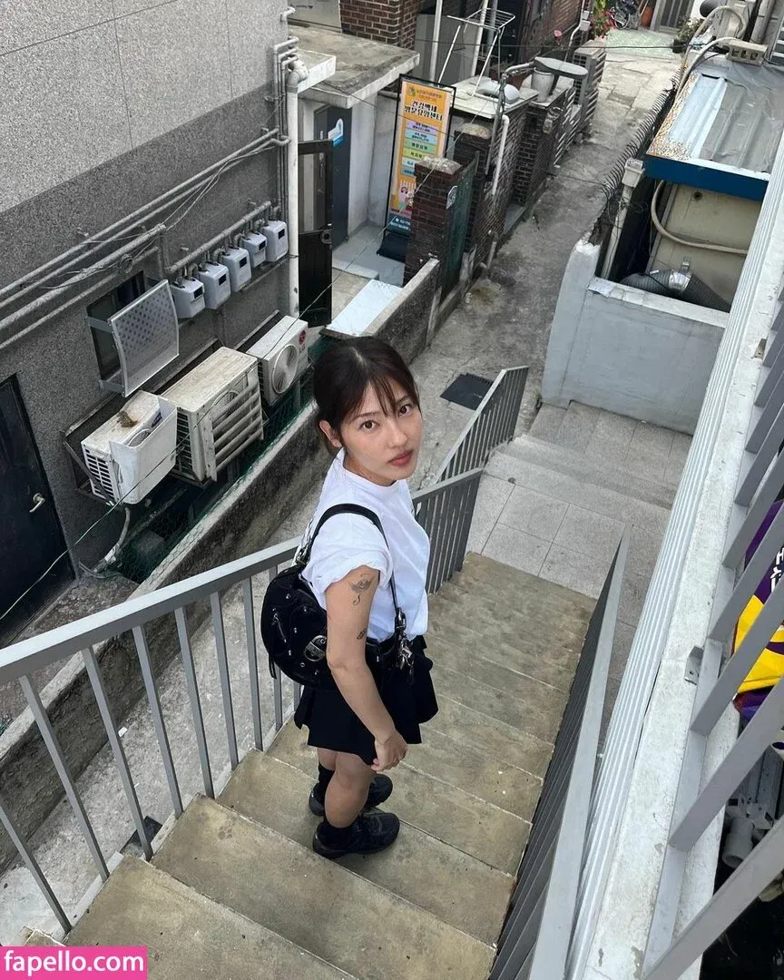 Jeon Jisu Onlyfans Photo Gallery 