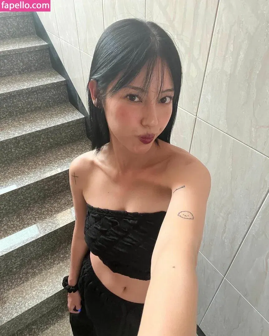 Jeon Jisu Onlyfans Photo Gallery 