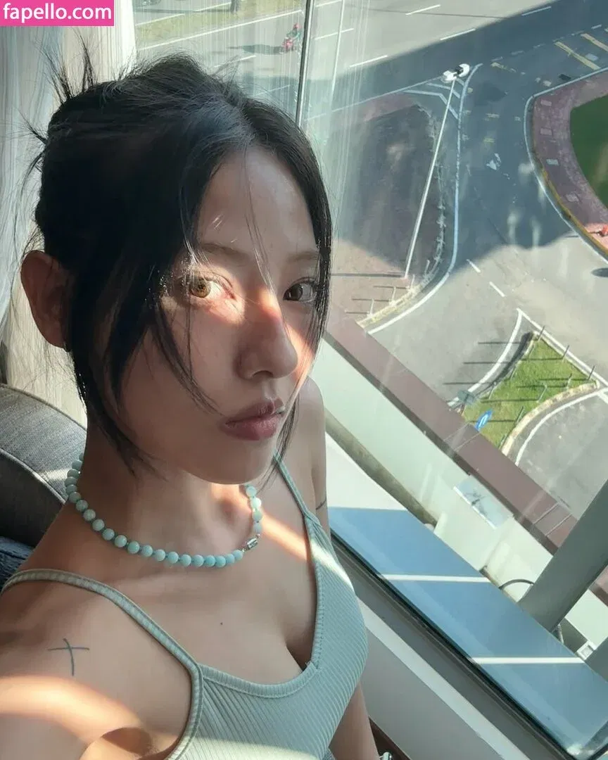 Jeon Jisu Onlyfans Photo Gallery 