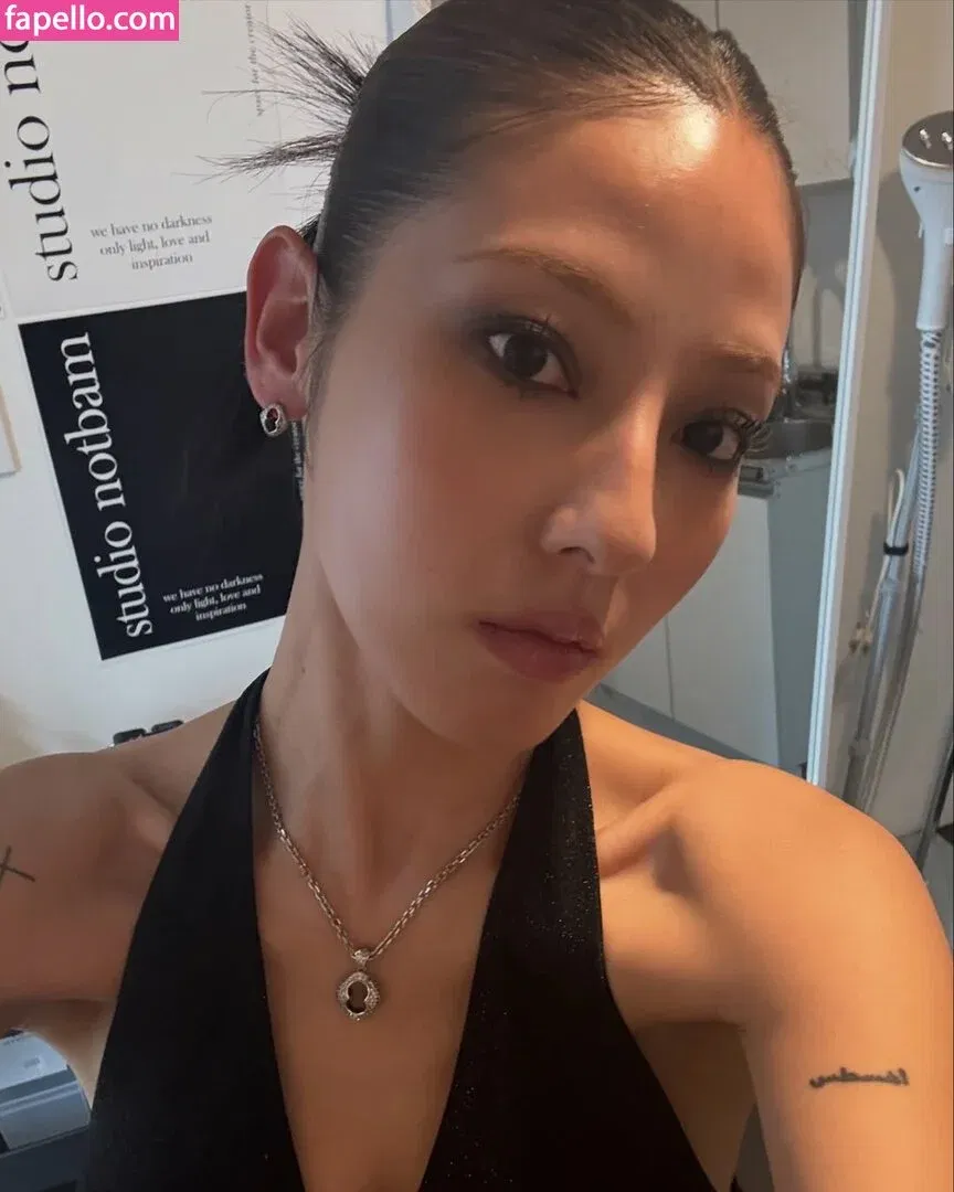 Jeon Jisu Onlyfans Photo Gallery 