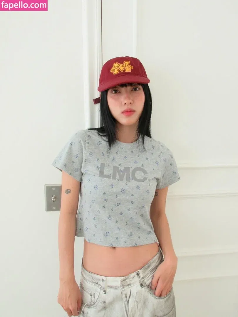 Jeon Jisu Onlyfans Photo Gallery 