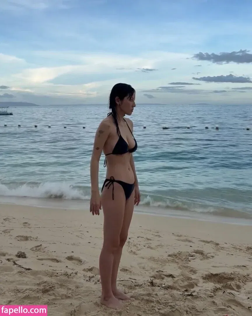 Jeon Jisu Onlyfans Photo Gallery 