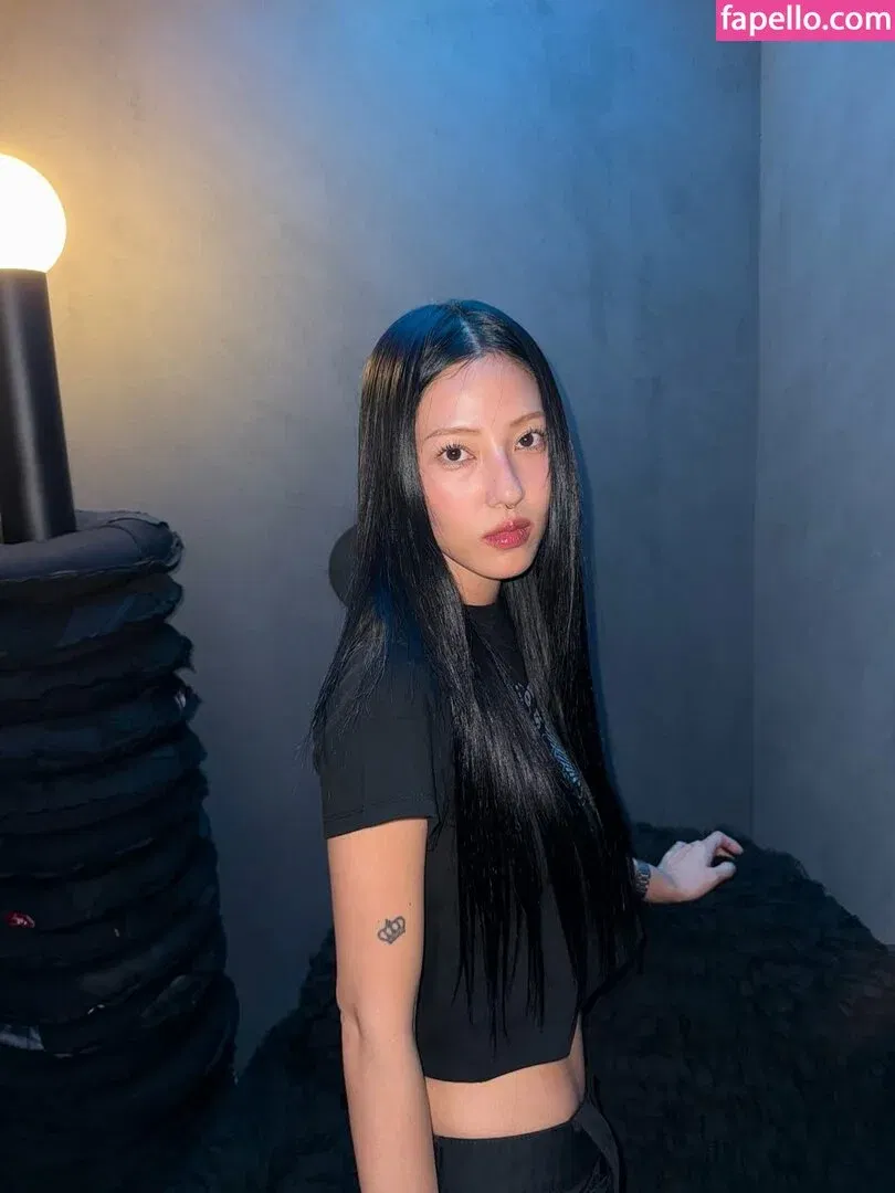 Jeon Jisu Onlyfans Photo Gallery 