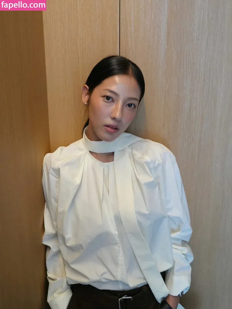 Jeon Jisu Onlyfans Photo Gallery 