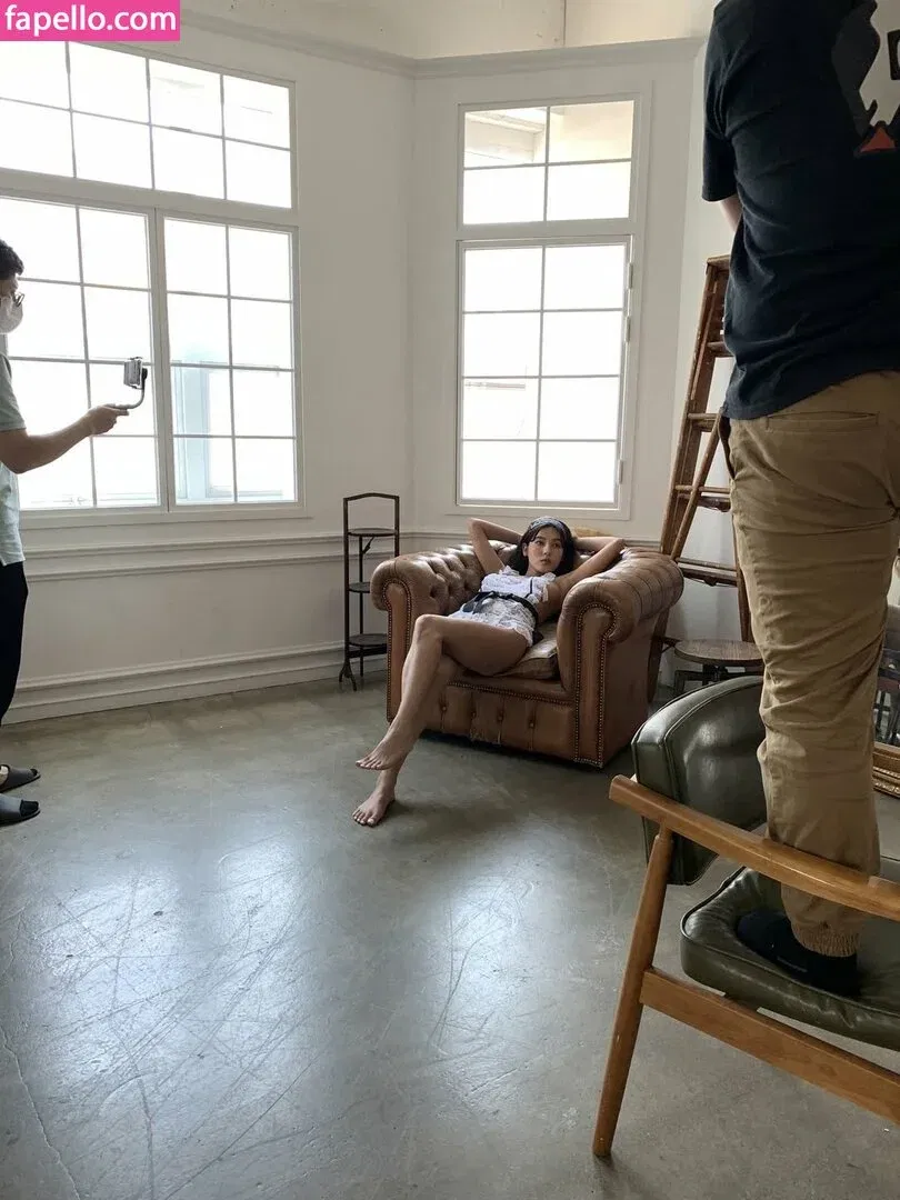 Jeon Jisu Onlyfans Photo Gallery 