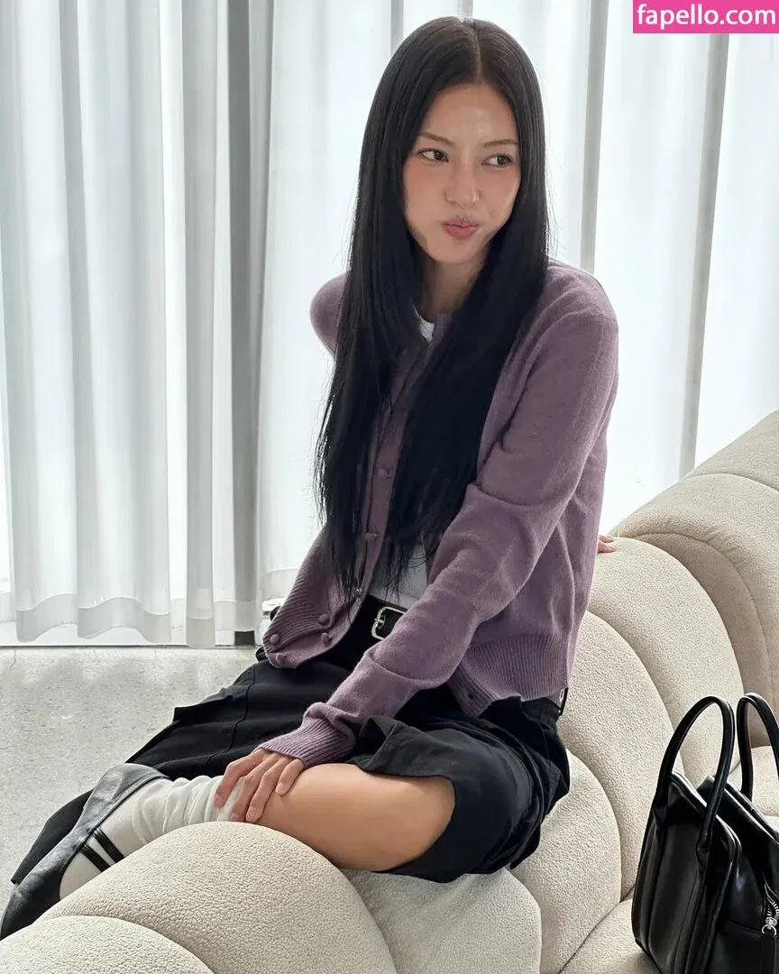 Jeon Jisu Onlyfans Photo Gallery 