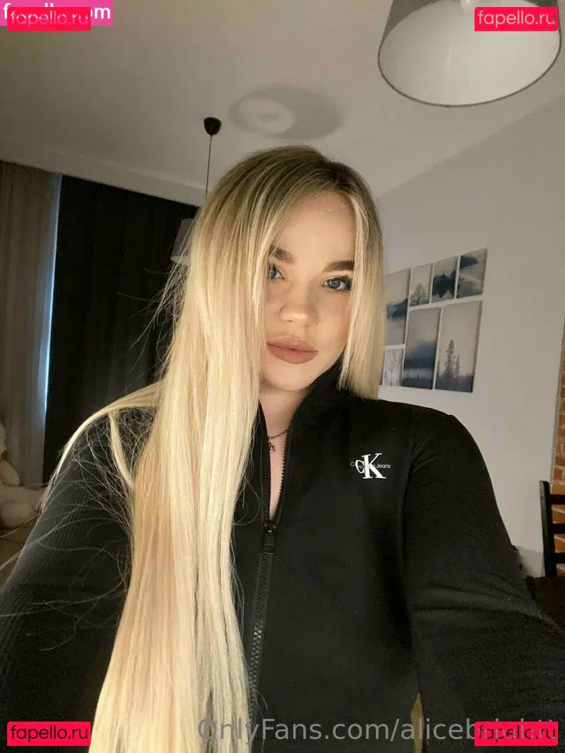 april007free Onlyfans Photo Gallery 