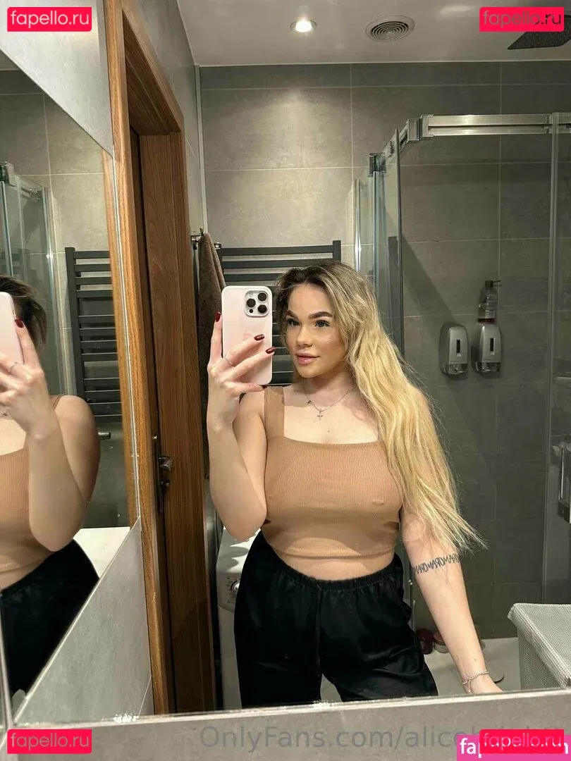 april007free Onlyfans Photo Gallery 