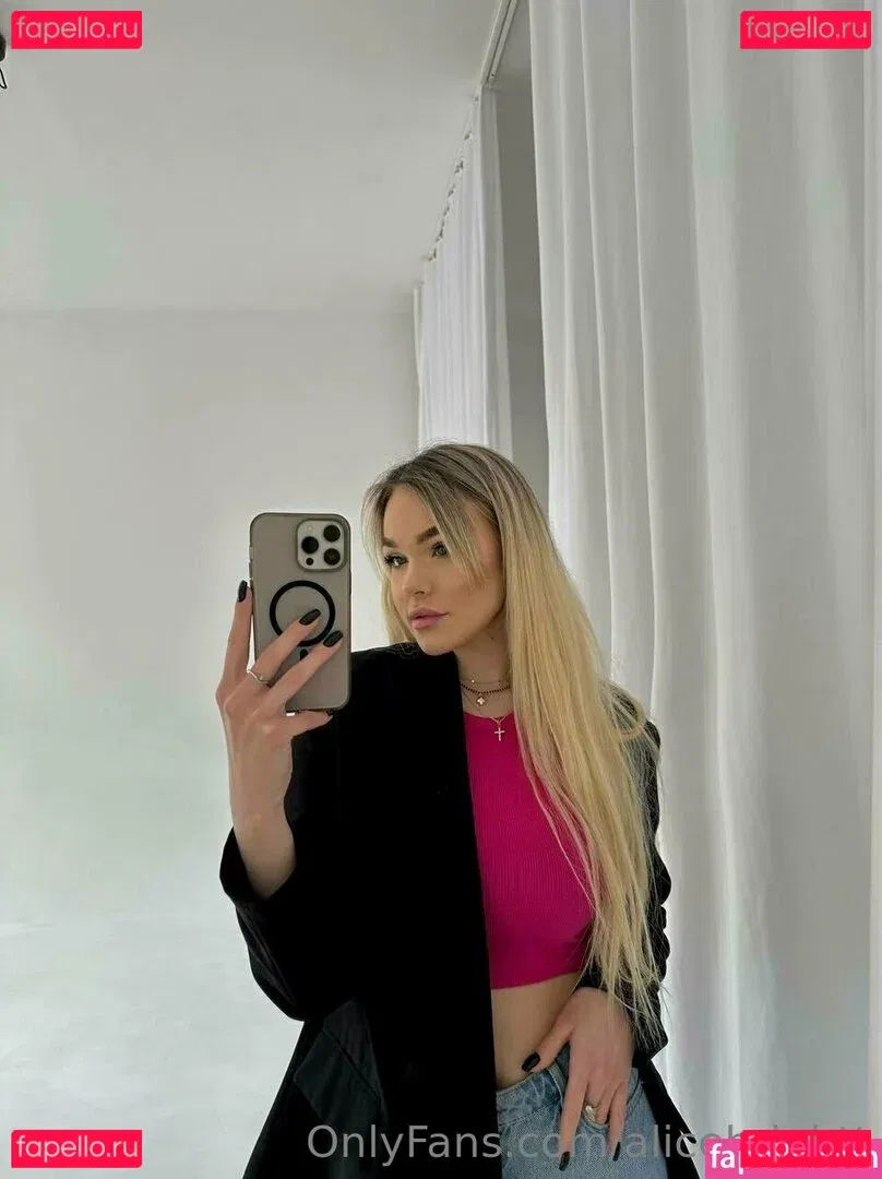 april007free Onlyfans Photo Gallery 