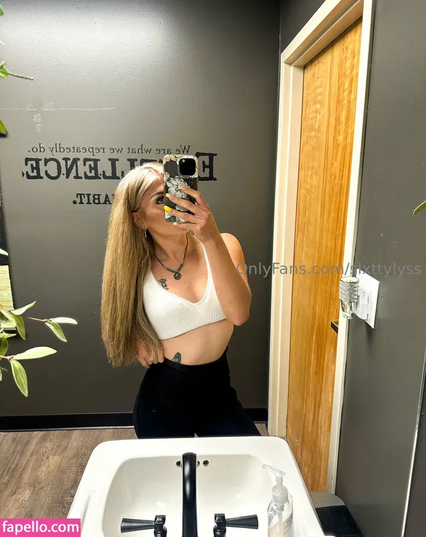 Slxttylyss Onlyfans Photo Gallery 