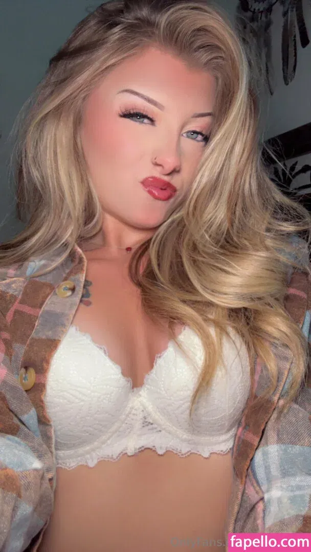 Slxttylyss Onlyfans Photo Gallery 