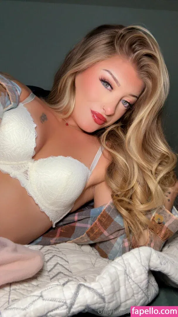 Slxttylyss Onlyfans Photo Gallery 