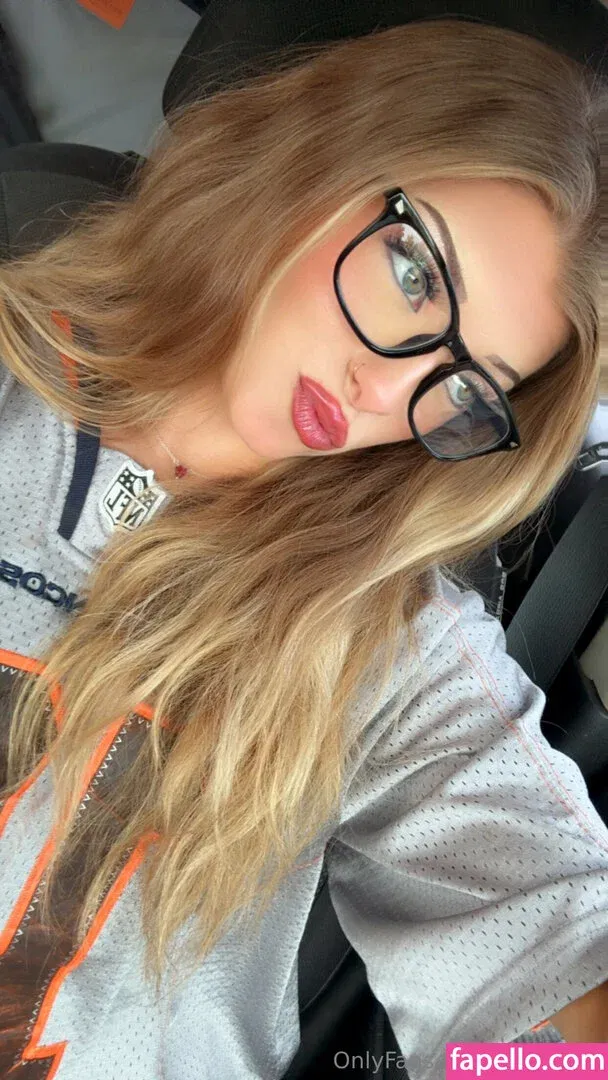 Slxttylyss Onlyfans Photo Gallery 