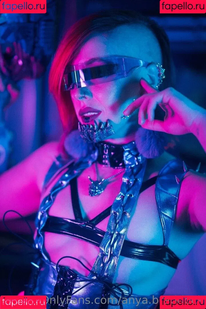 anya.braddock Onlyfans Photo Gallery 