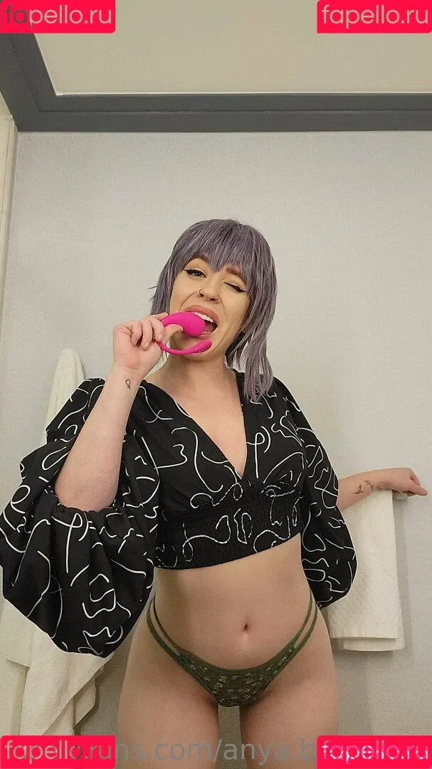 anya.braddock Onlyfans Photo Gallery 
