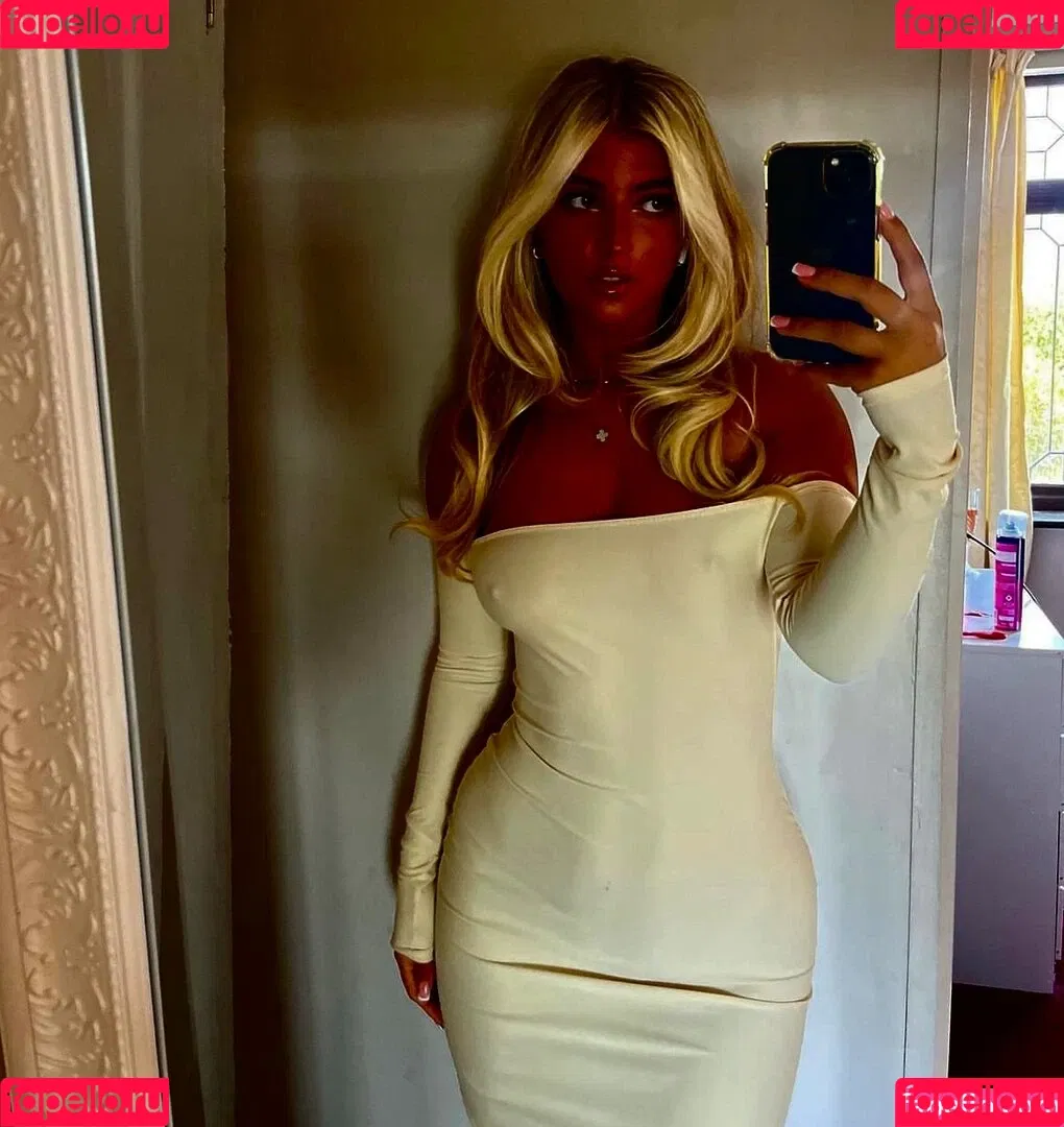 Izzy Taffs Onlyfans Photo Gallery 
