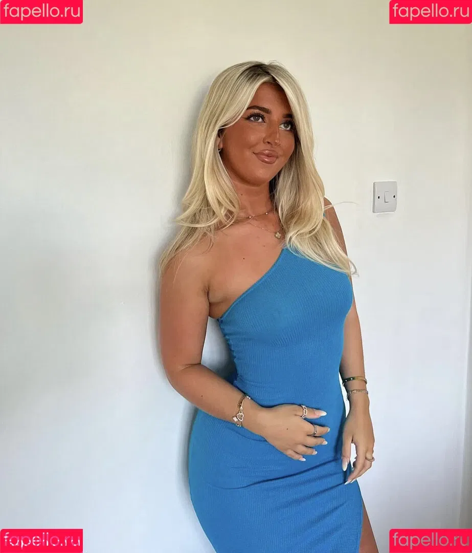 Izzy Taffs Onlyfans Photo Gallery 