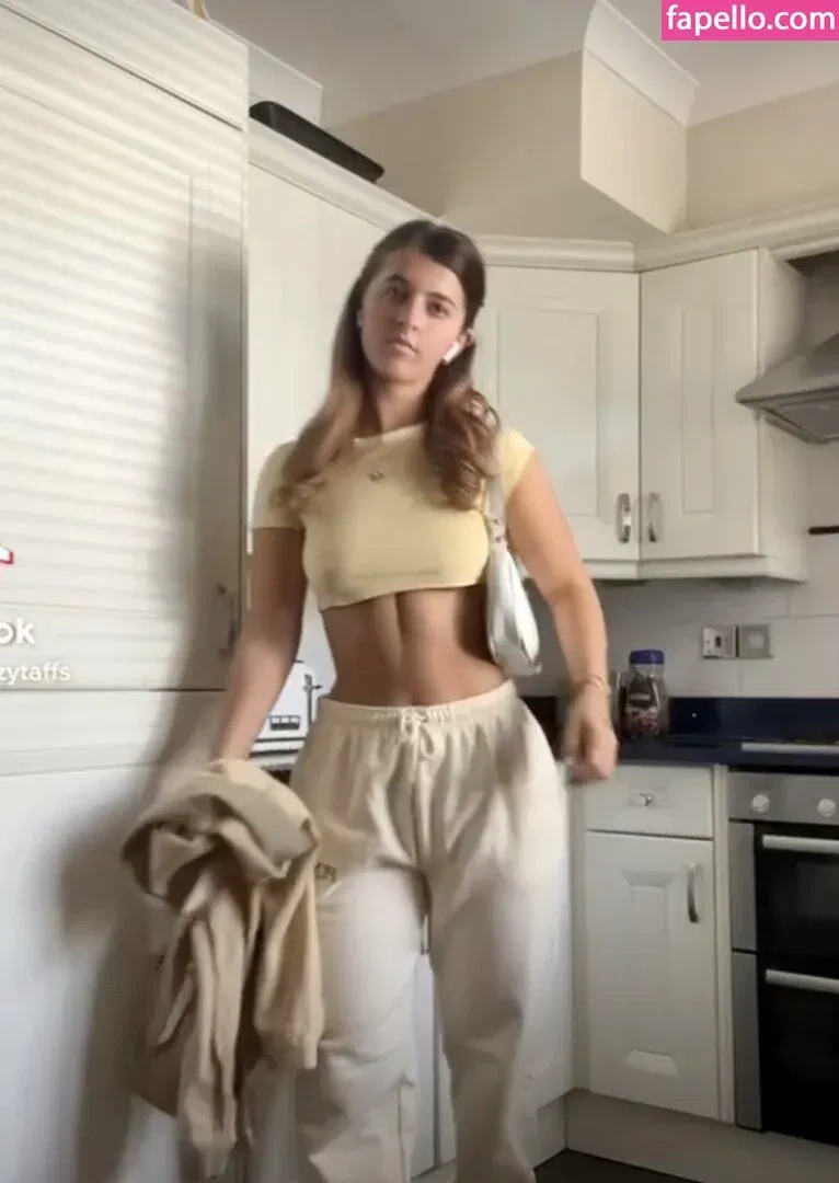 Izzy Taffs Onlyfans Photo Gallery 