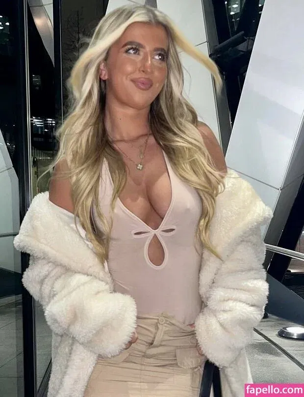 Izzy Taffs Onlyfans Photo Gallery 