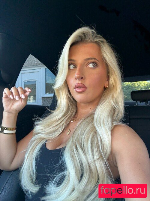 Izzy Taffs Nude Onlyfans Photo 37