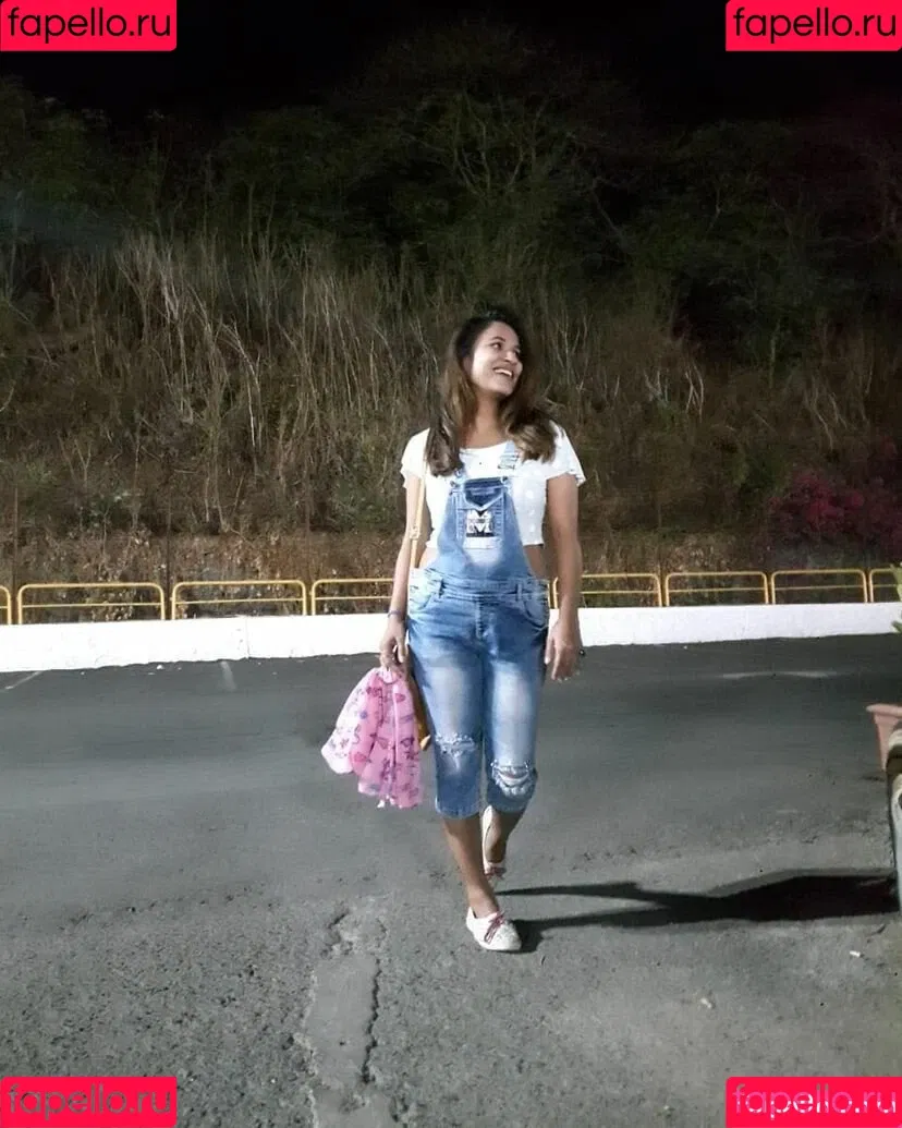 Muskaan Agarwal Onlyfans Photo Gallery 