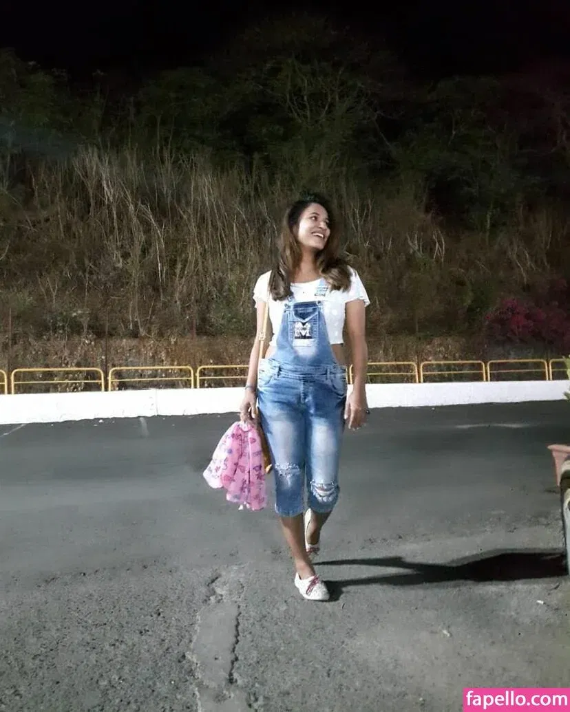 Muskaan Agarwal Onlyfans Photo Gallery 