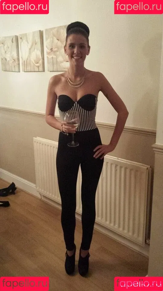Michelle Fenwick Onlyfans Photo Gallery 