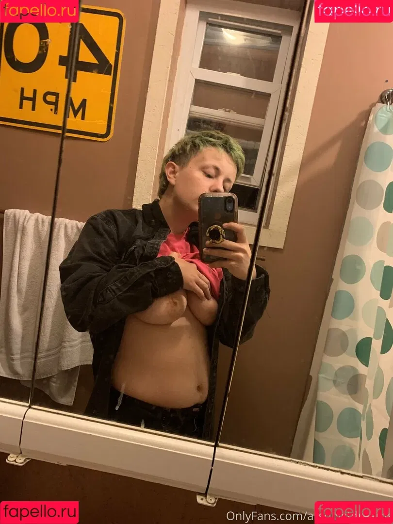 arsonistdreams Onlyfans Photo Gallery 