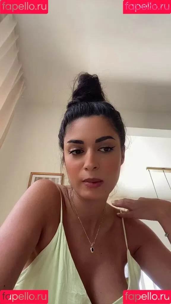 Shirin Azami Onlyfans Photo Gallery 