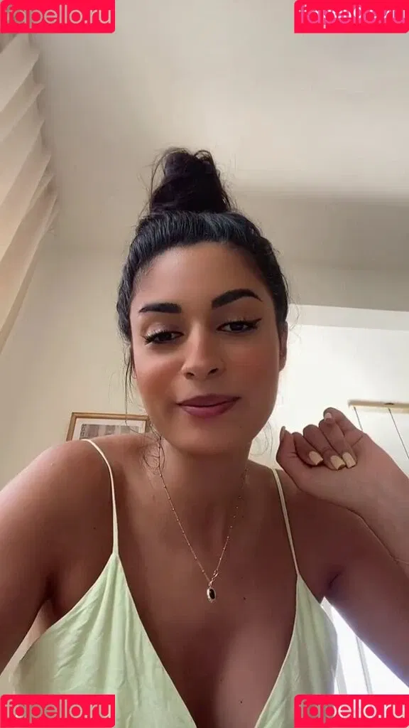 Shirin Azami Onlyfans Photo Gallery 