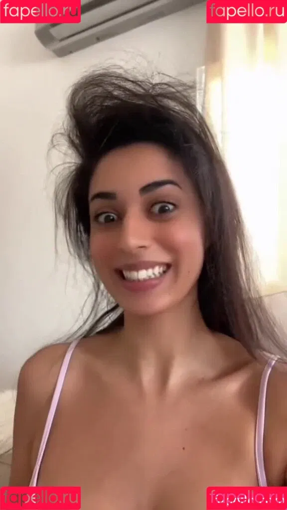 Shirin Azami Onlyfans Photo Gallery 