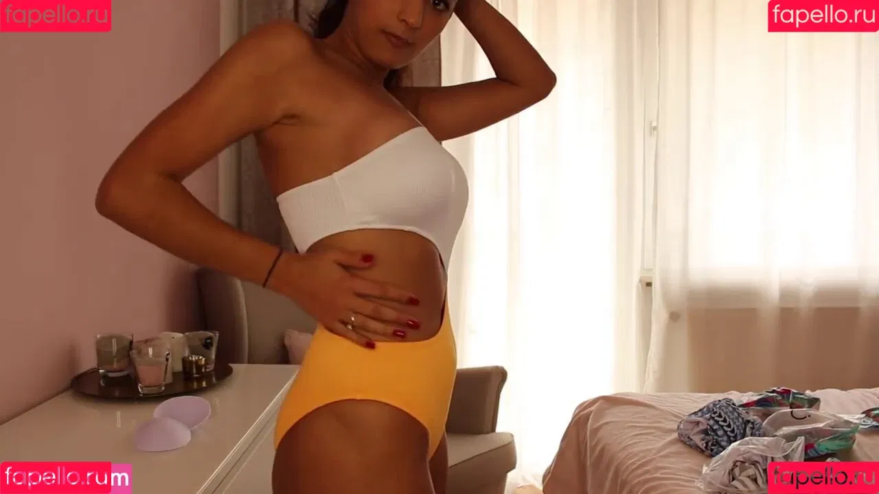 Shirin Azami Onlyfans Photo Gallery 