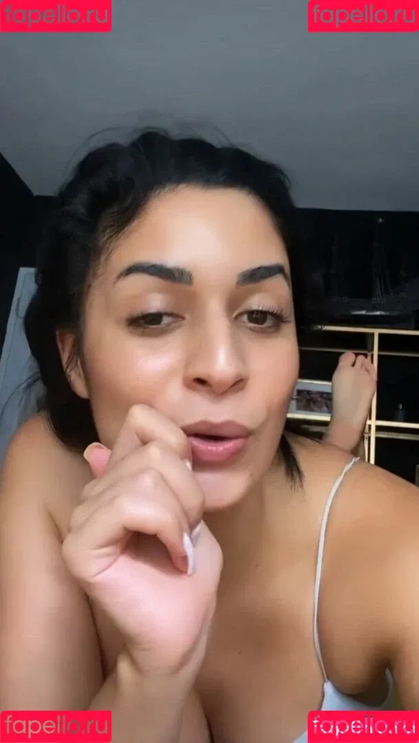 Shirin Azami Onlyfans Photo Gallery 