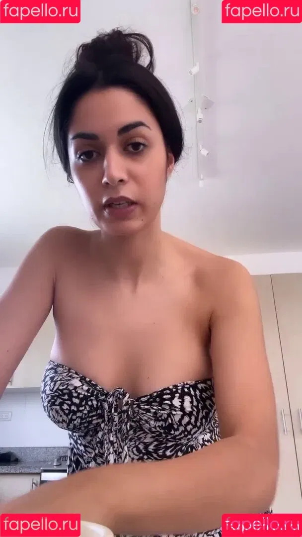 Shirin Azami Onlyfans Photo Gallery 