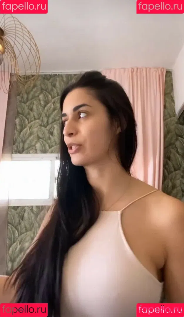 Shirin Azami Onlyfans Photo Gallery 