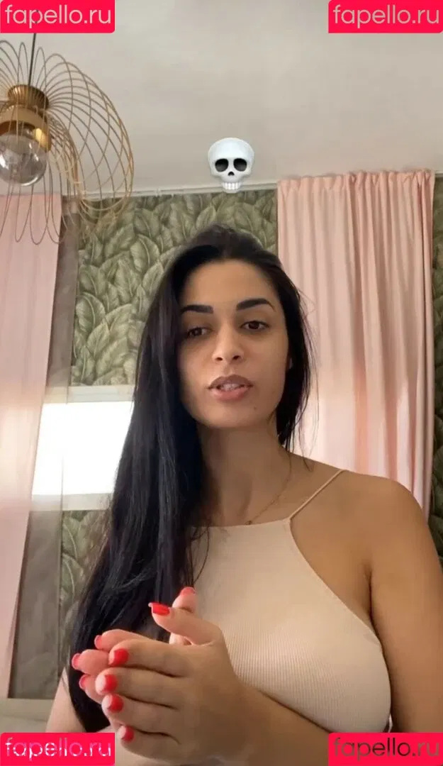 Shirin Azami Onlyfans Photo Gallery 