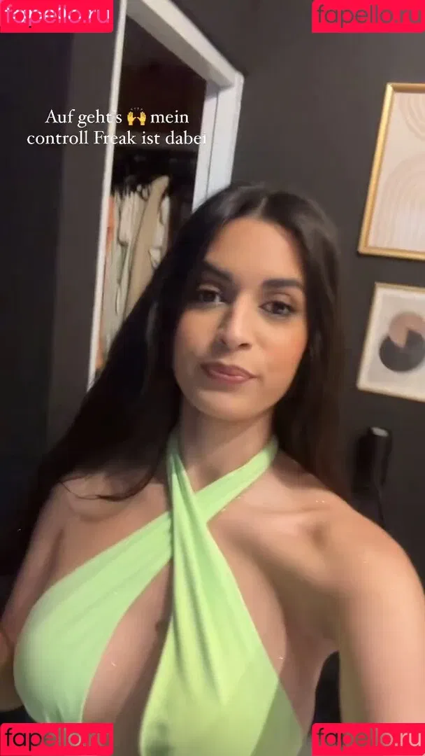 Shirin Azami Onlyfans Photo Gallery 