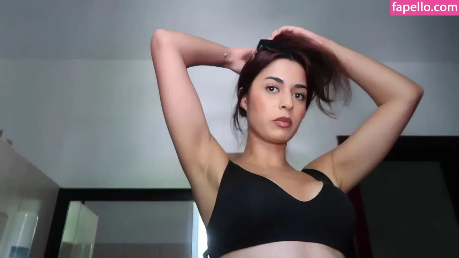 Shirin Azami Onlyfans Photo Gallery 