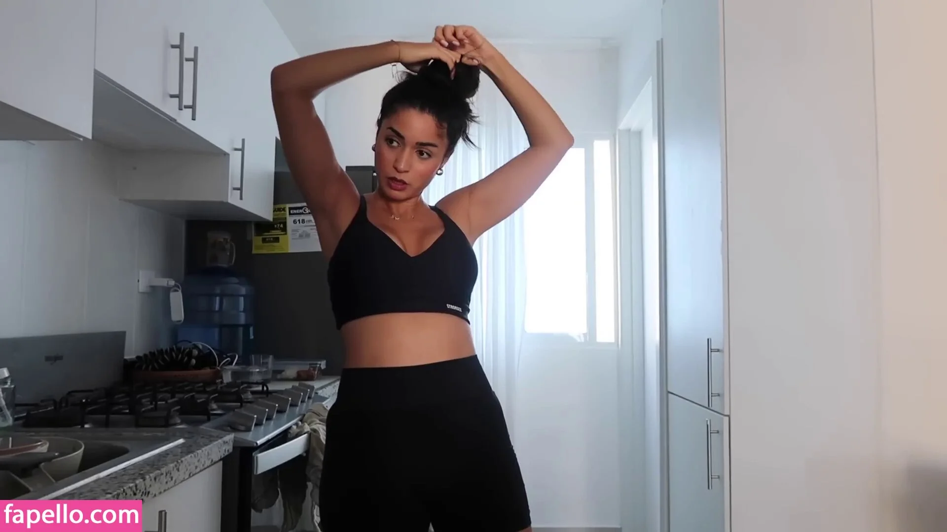 Shirin Azami Onlyfans Photo Gallery 