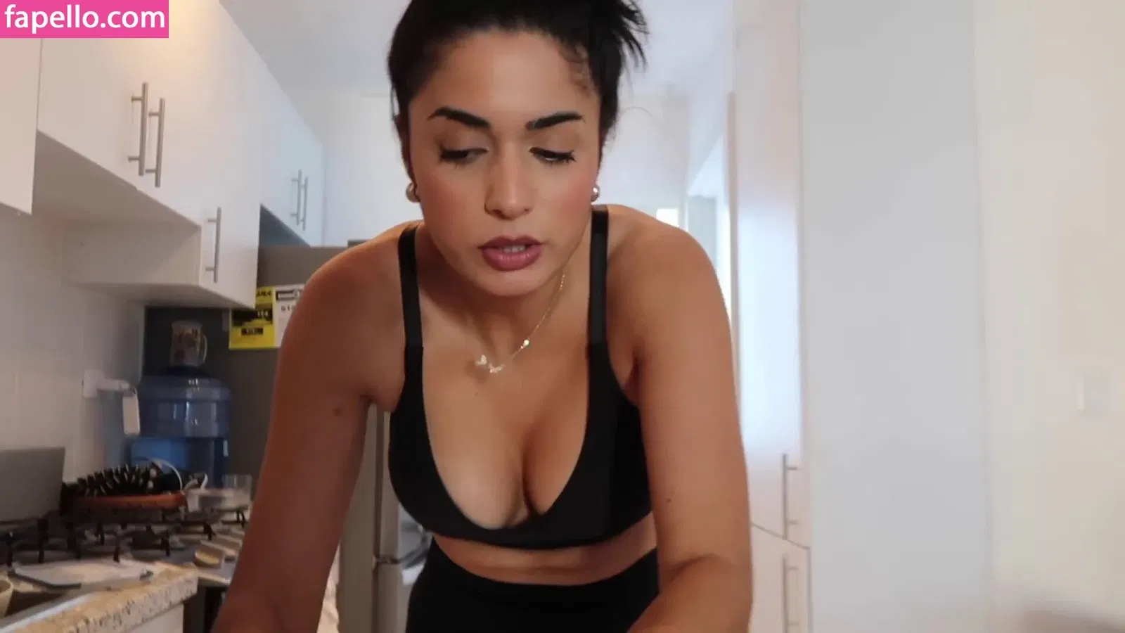 Shirin Azami Onlyfans Photo Gallery 