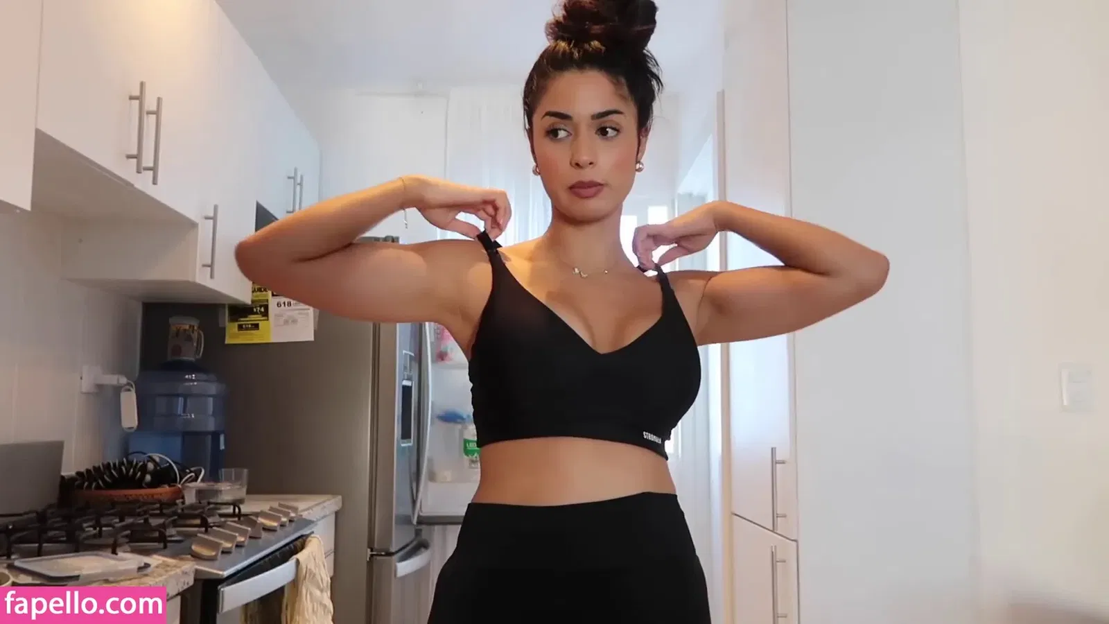 Shirin Azami Onlyfans Photo Gallery 