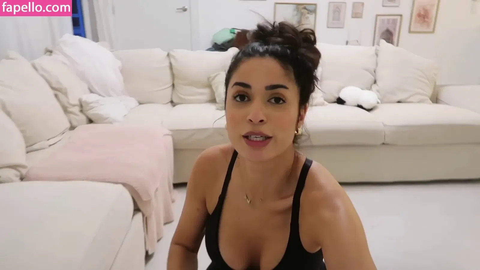 Shirin Azami Onlyfans Photo Gallery 