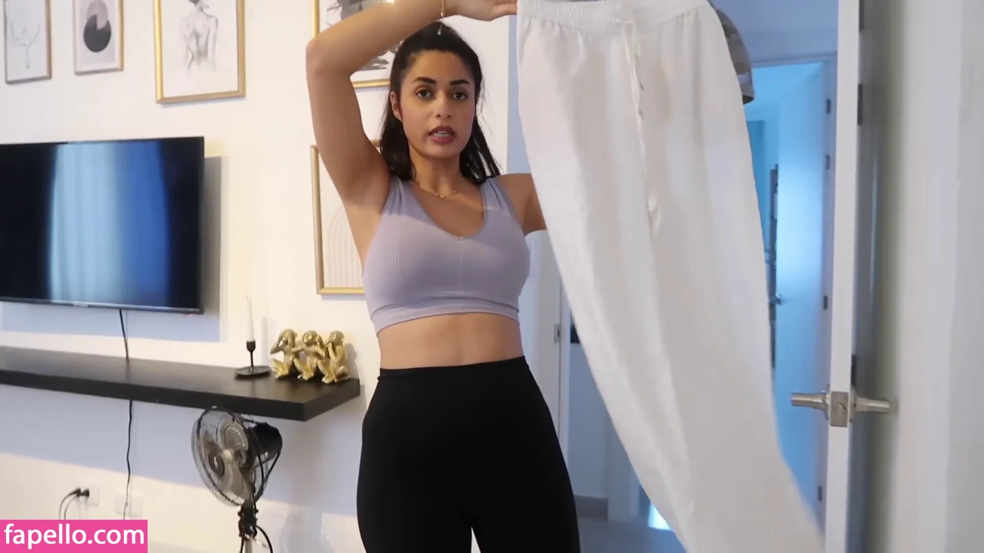 Shirin Azami Onlyfans Photo Gallery 