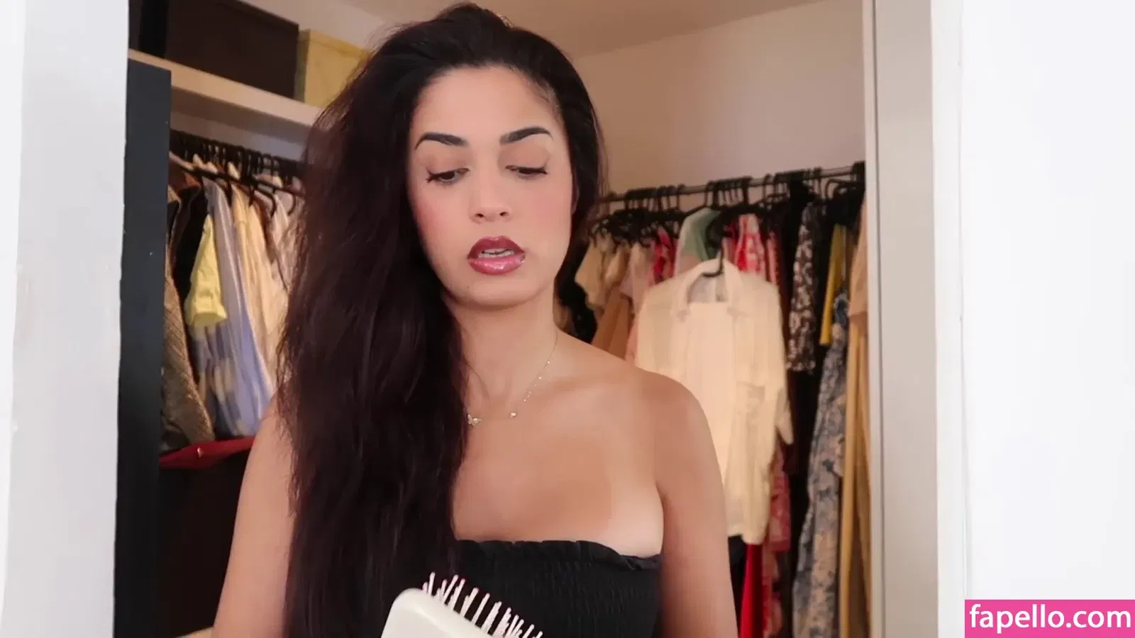 Shirin Azami Onlyfans Photo Gallery 