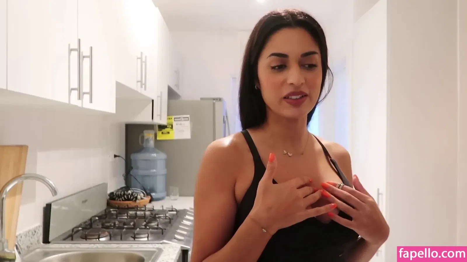 Shirin Azami Onlyfans Photo Gallery 