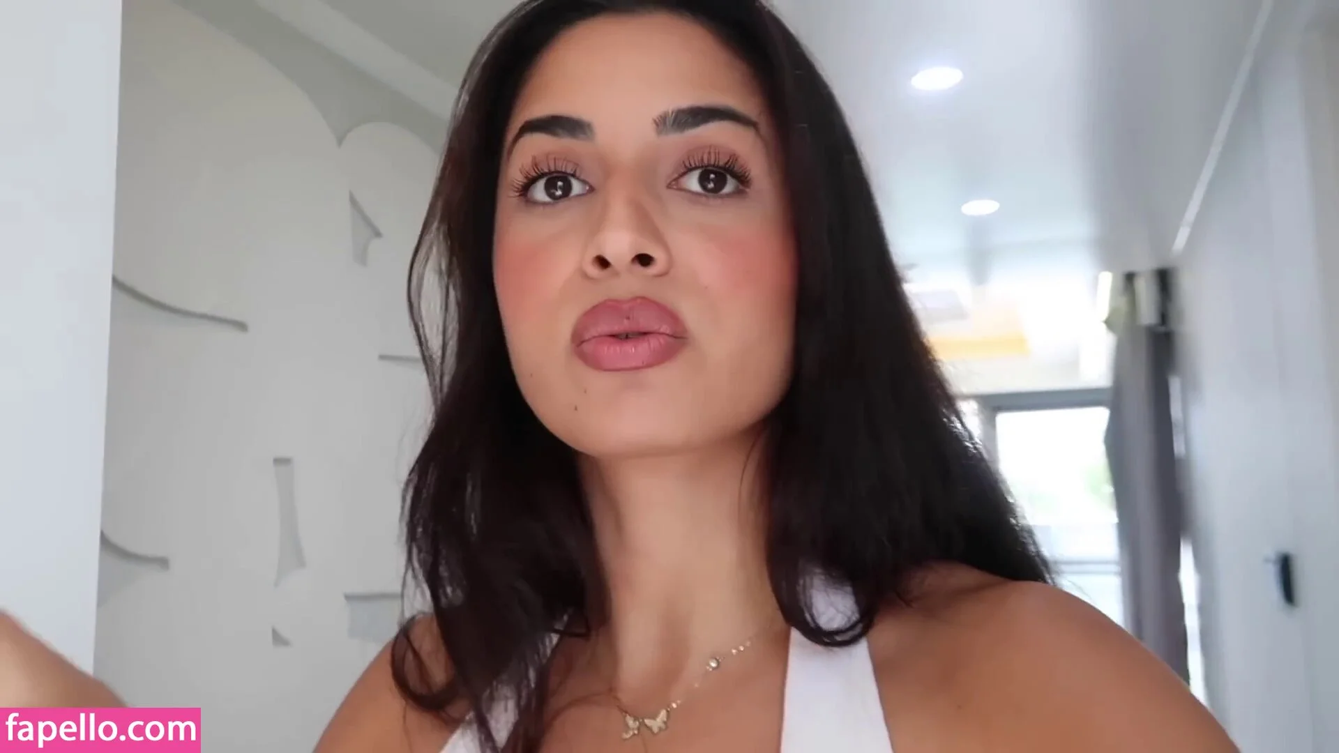 Shirin Azami Onlyfans Photo Gallery 